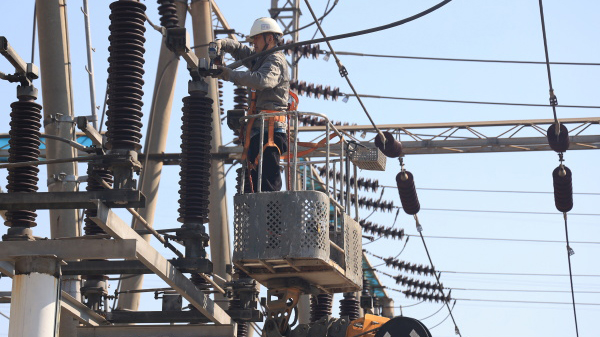 雷科電力赴長沙完成電氣設(shè)備交付驗(yàn)收及技術(shù)培訓(xùn)